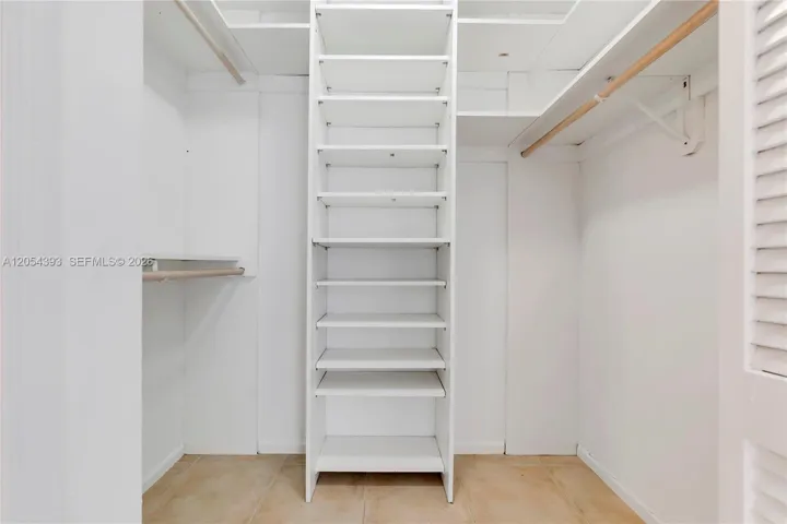Primary wlk in closet