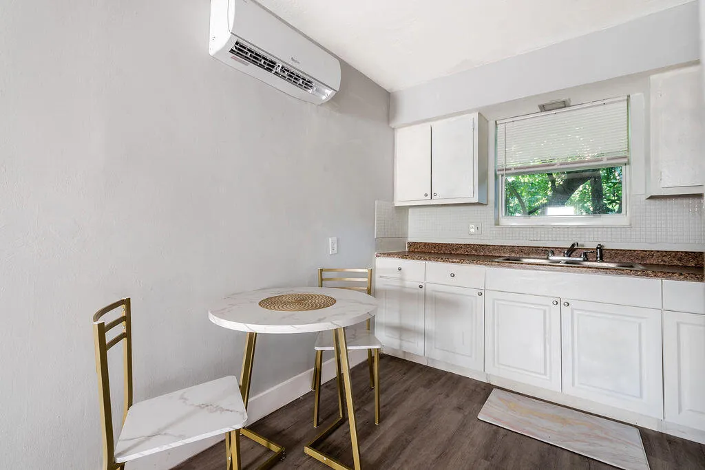 1826ShermanStreet#8-4