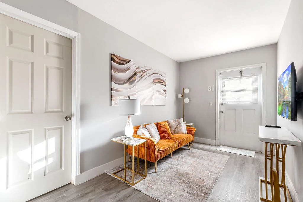 1826ShermanStreet#8-3