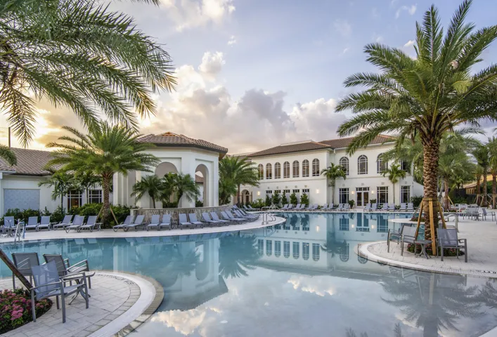 01Lifestyle Complex Pool