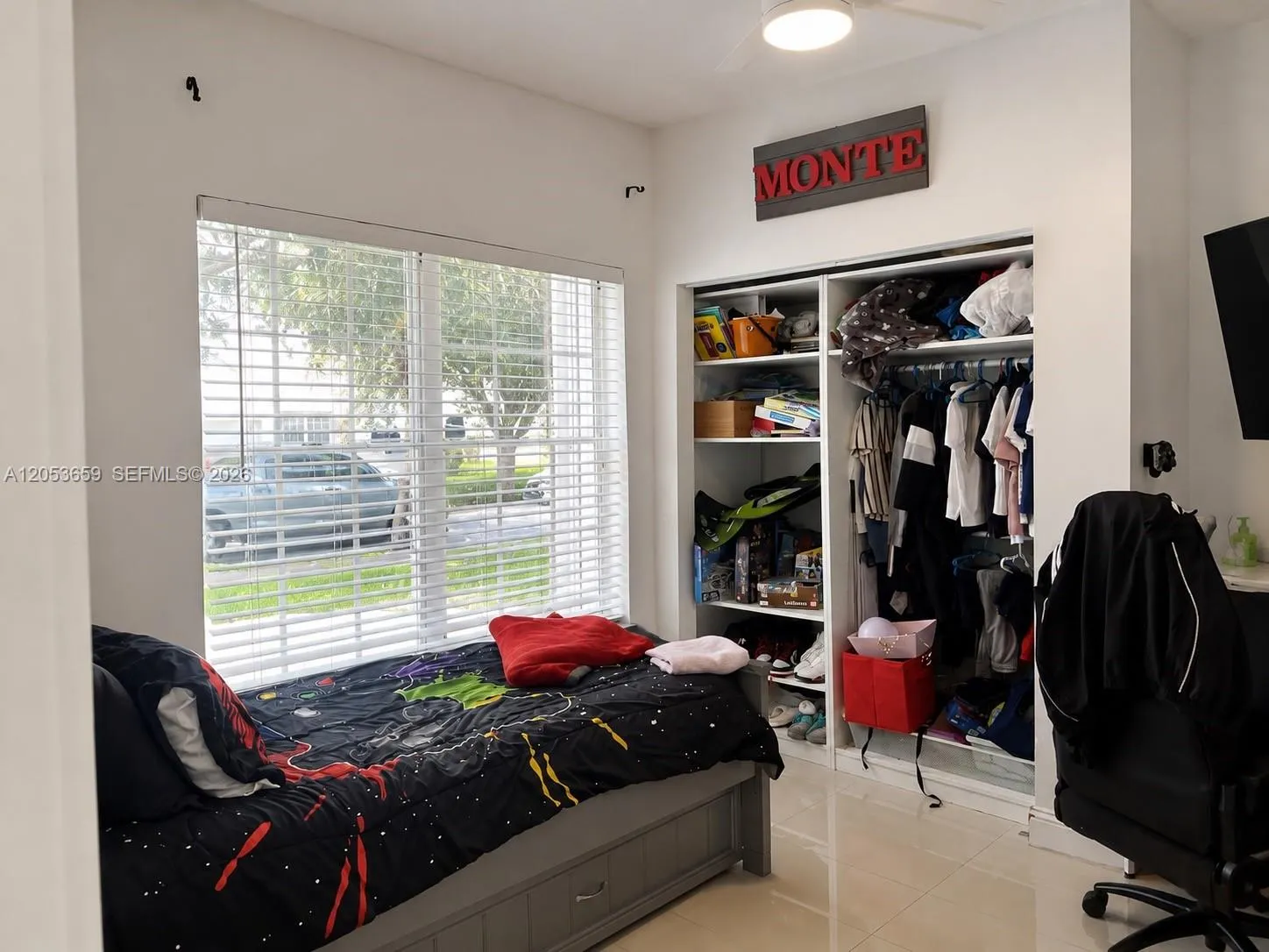 2nd bedroom