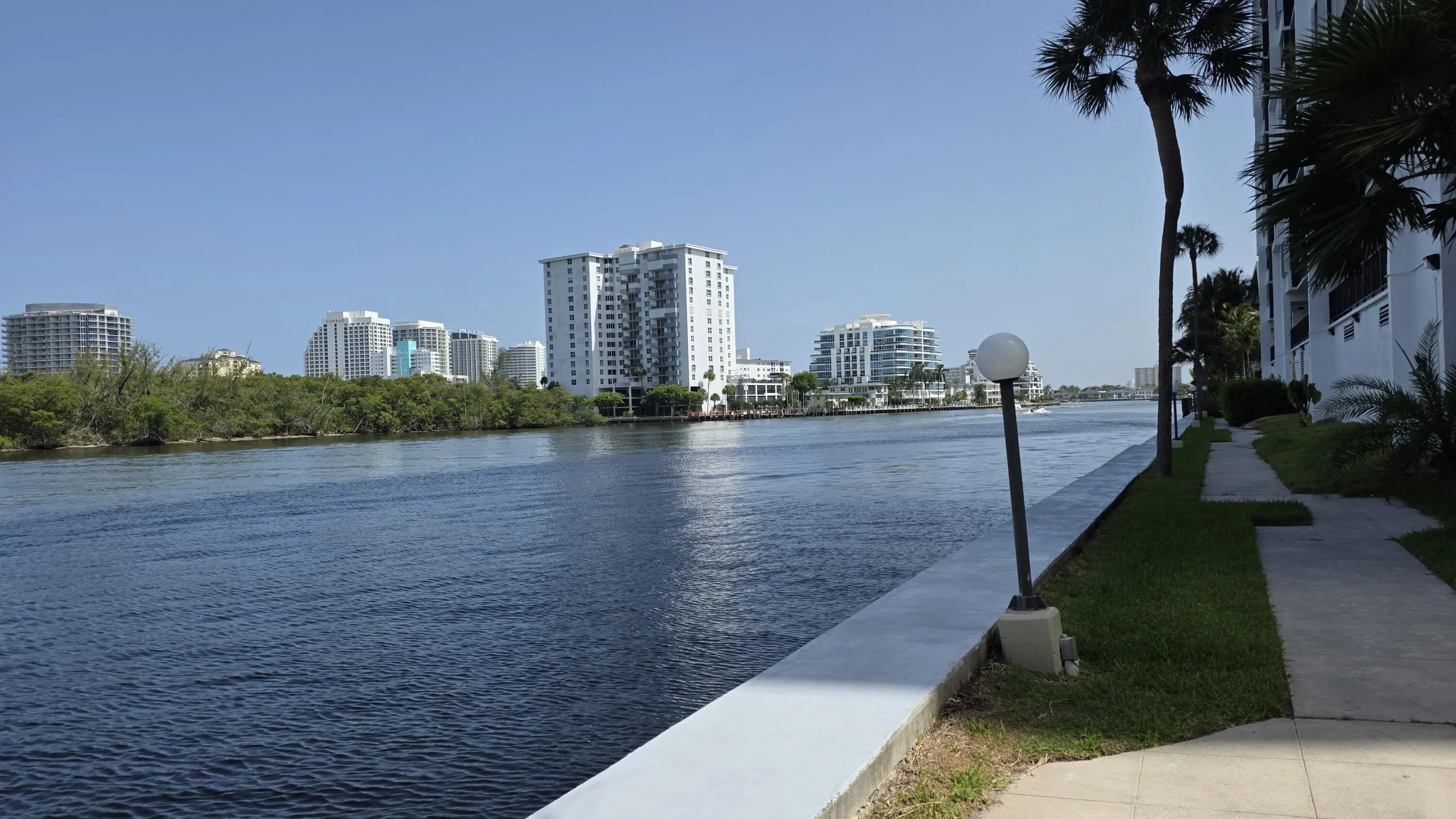 direct Intracoastal front at ground level