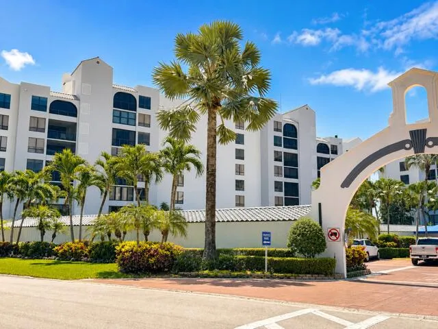Boca Pointe Promenade