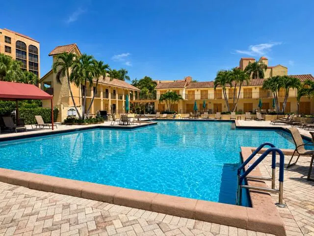Boca Pointe Promenade Pool