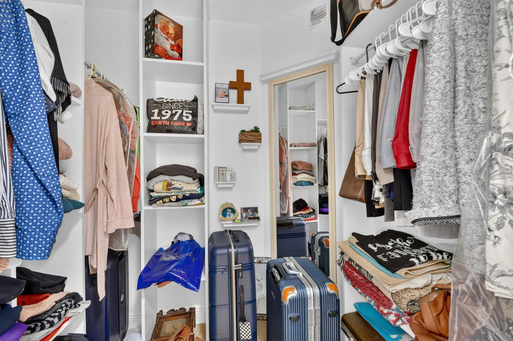 3590-BR1 closet a