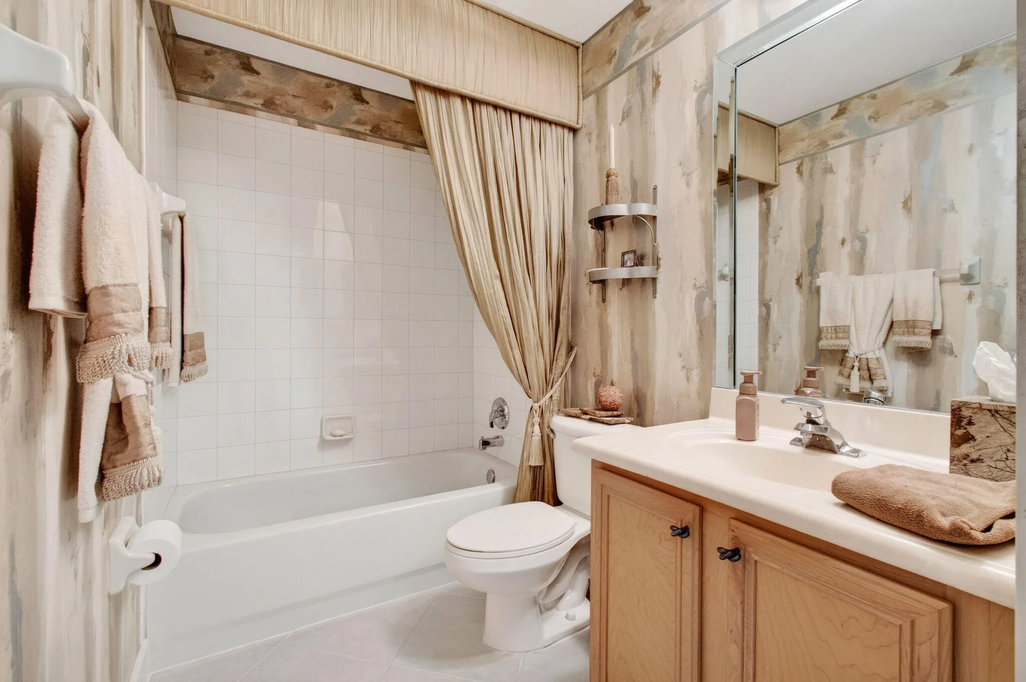 Combined Tub/Shower