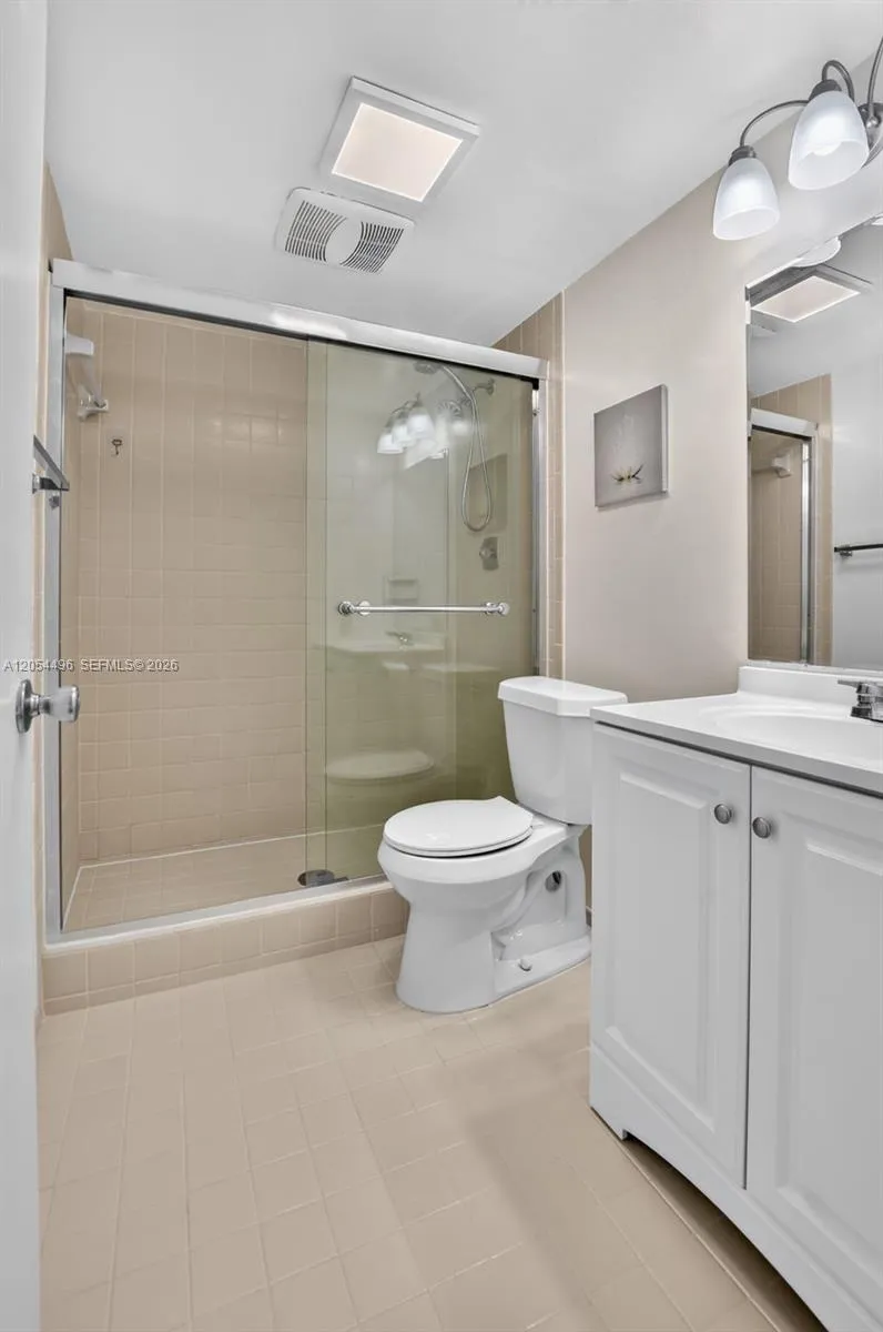 2nd bathroom