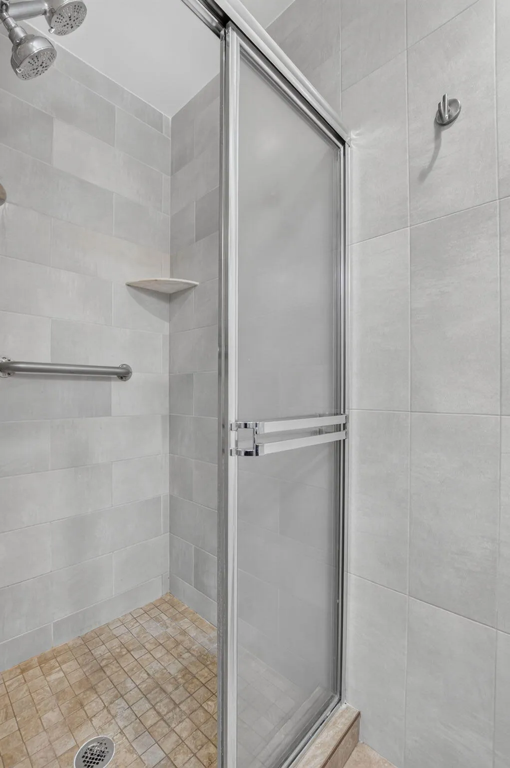 332 CAPRI G SHOWER