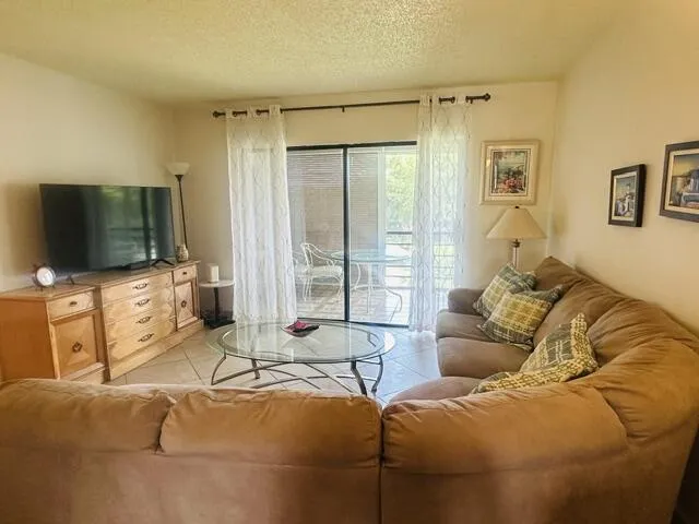 5984 Via Vermilya 405-A - living room 2