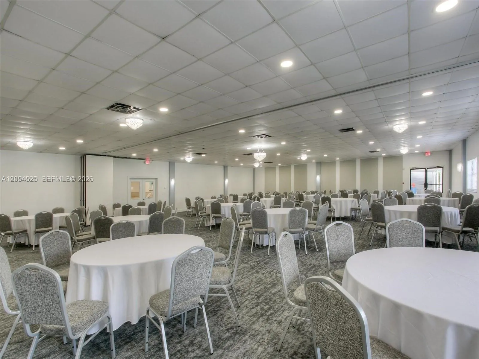 Pearl Room