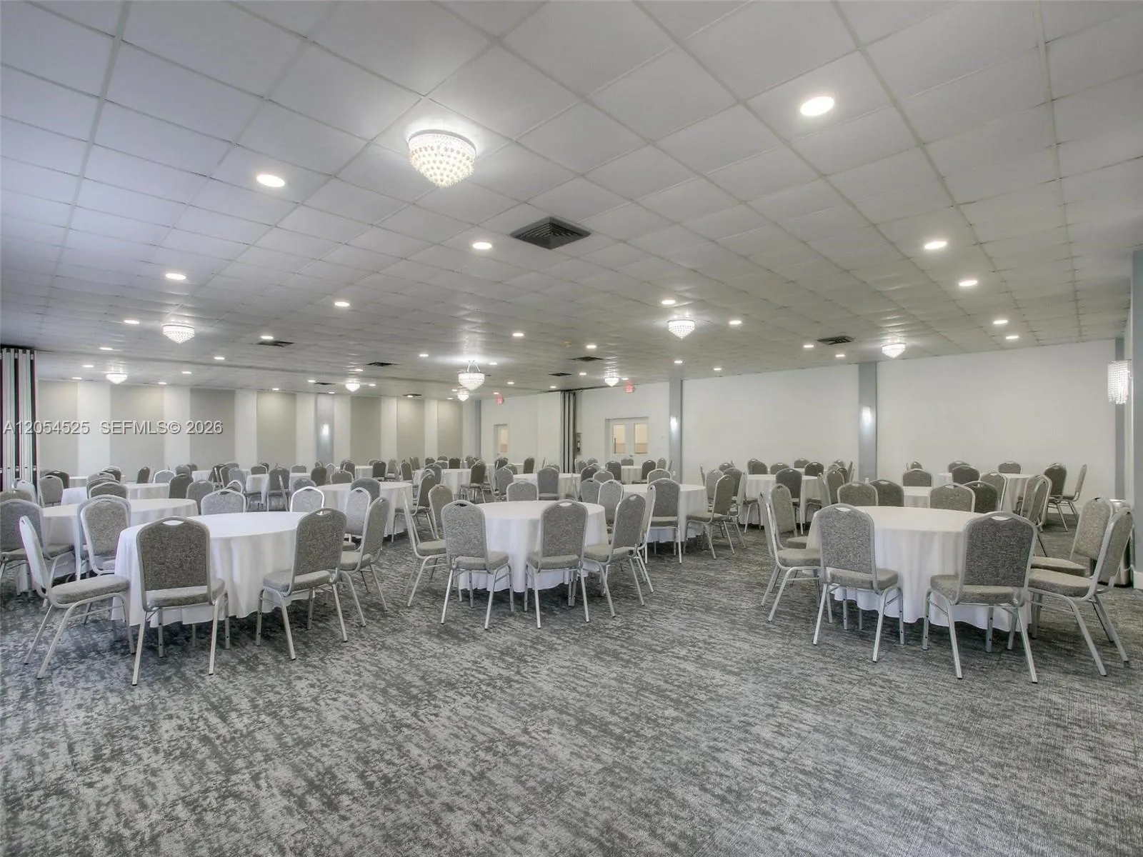 Pearl Room