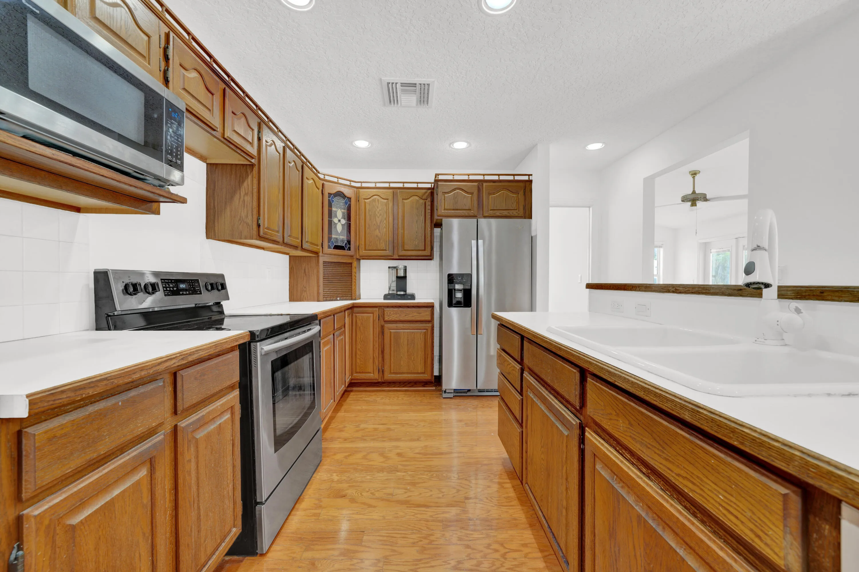 Kitchen Main