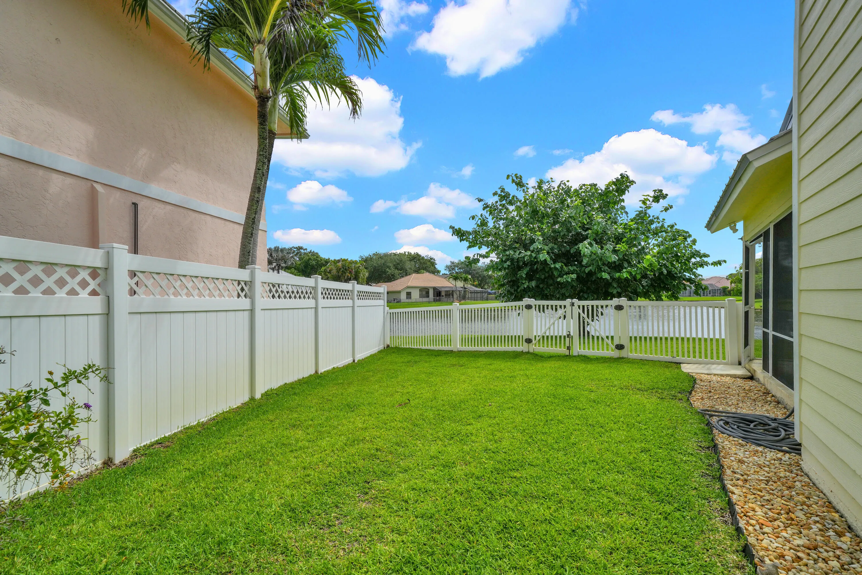 Side Yard - Fully Fenced