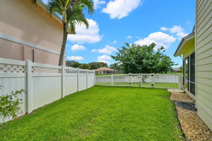 Side Yard - Fully Fenced
