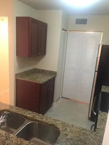 7912 Sonoma 107 055