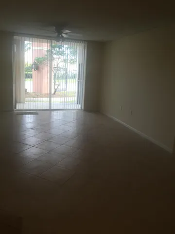 7912 Sonoma 107 048