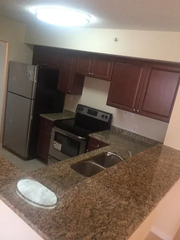 7912 Sonoma 107 050