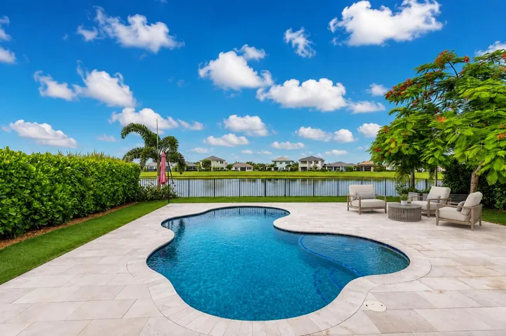 15938 Pool 1