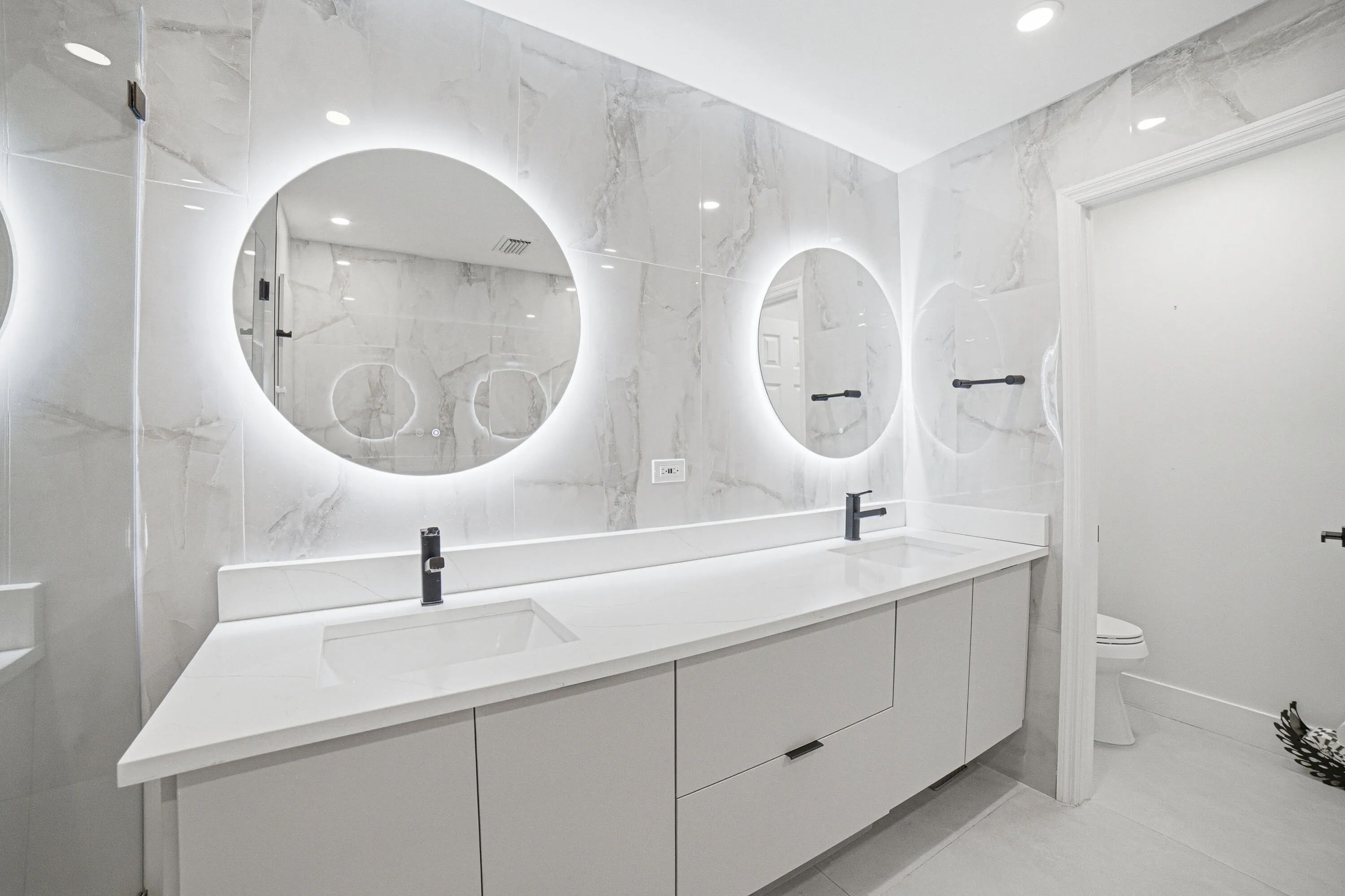 Bedroom4-Bathroom-B