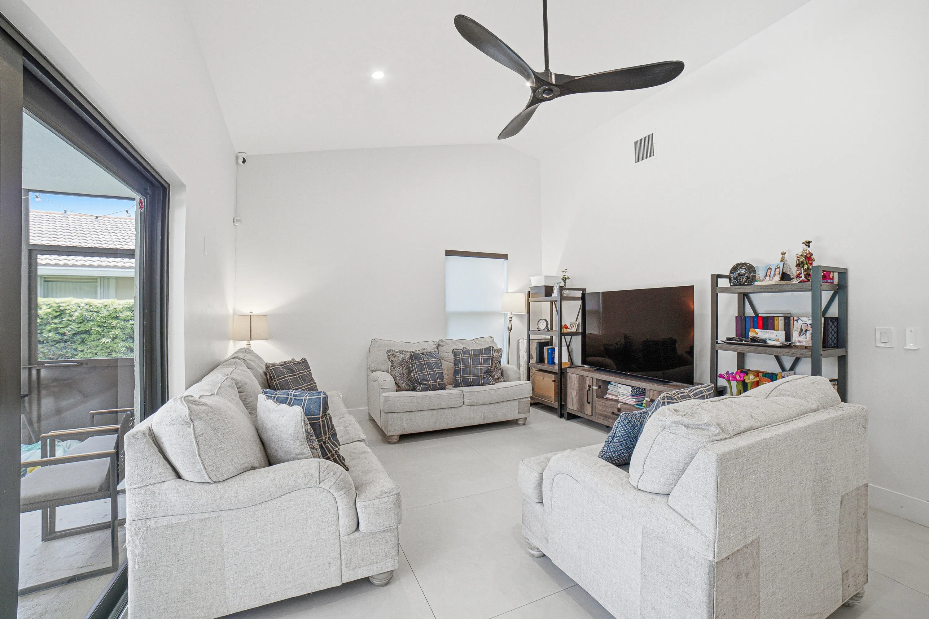 Livingroom (1)