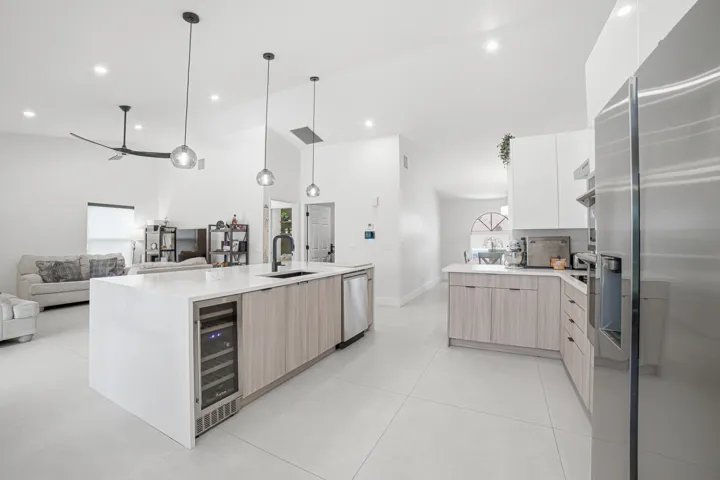 Kitchen-C (1)