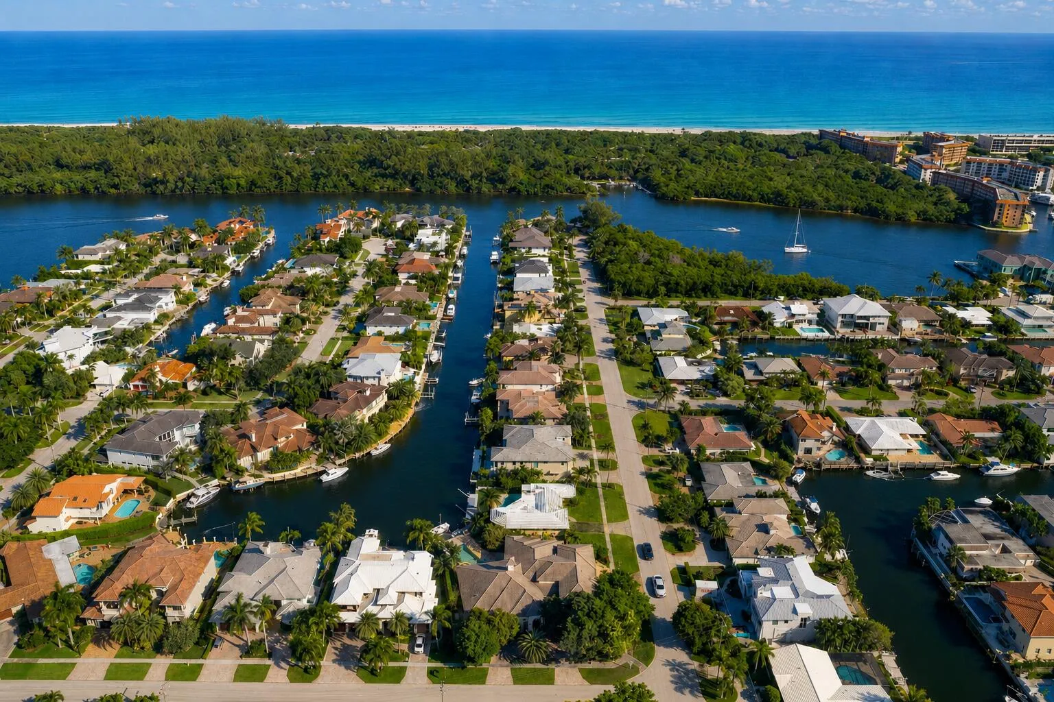 Lake Rogers Neighborhood