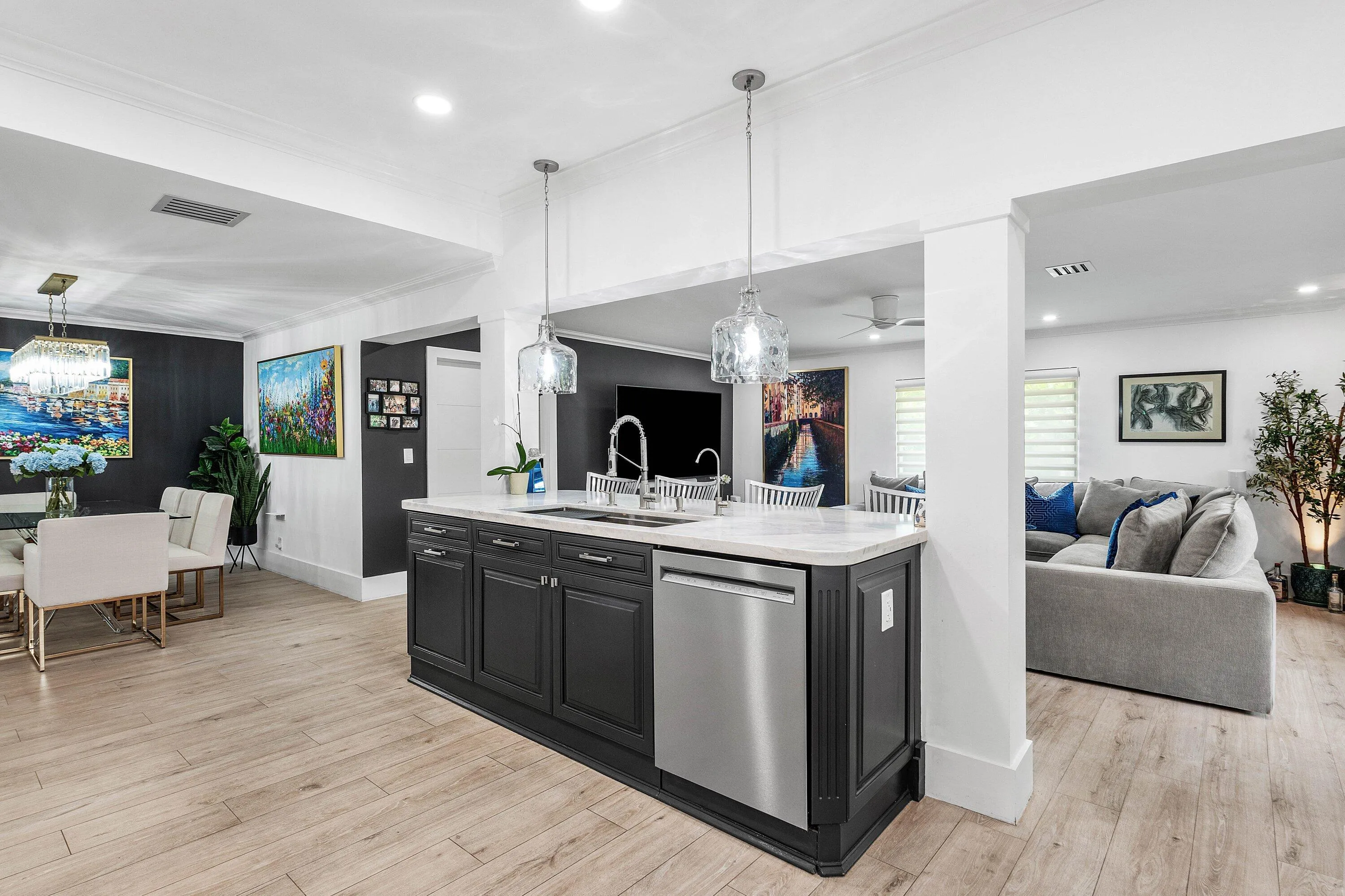 Open Kitchen