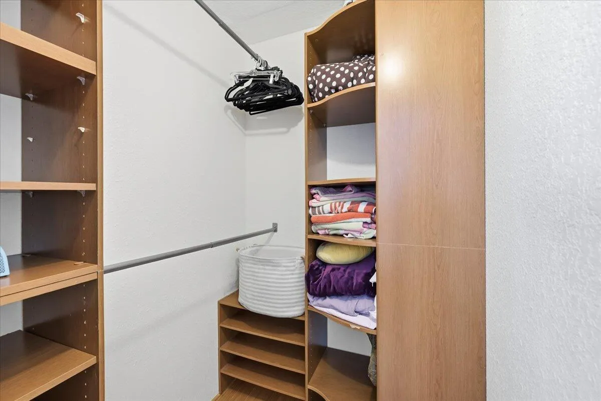 Large second bedroom walk in closet