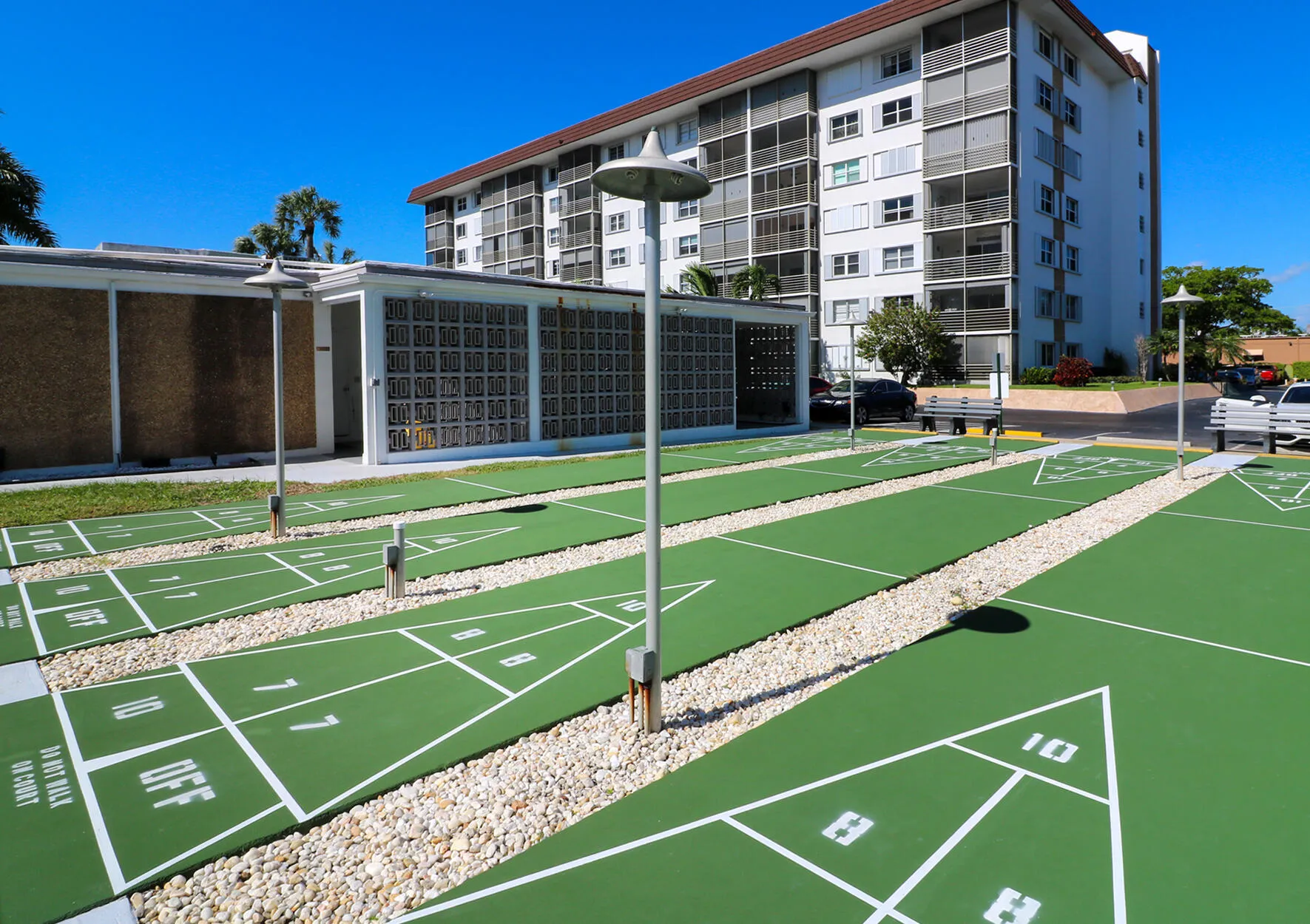 30 Shuffleboard
