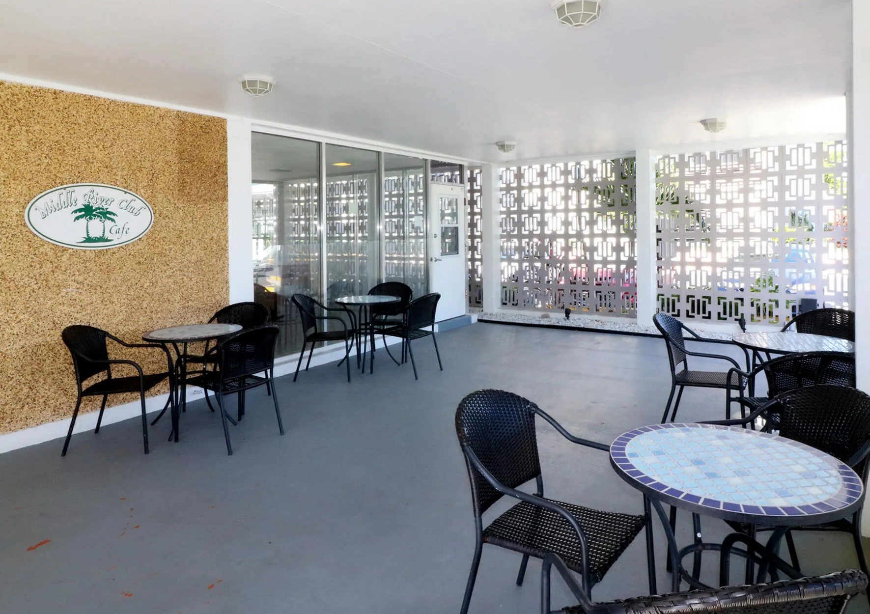 28 Clubhouse