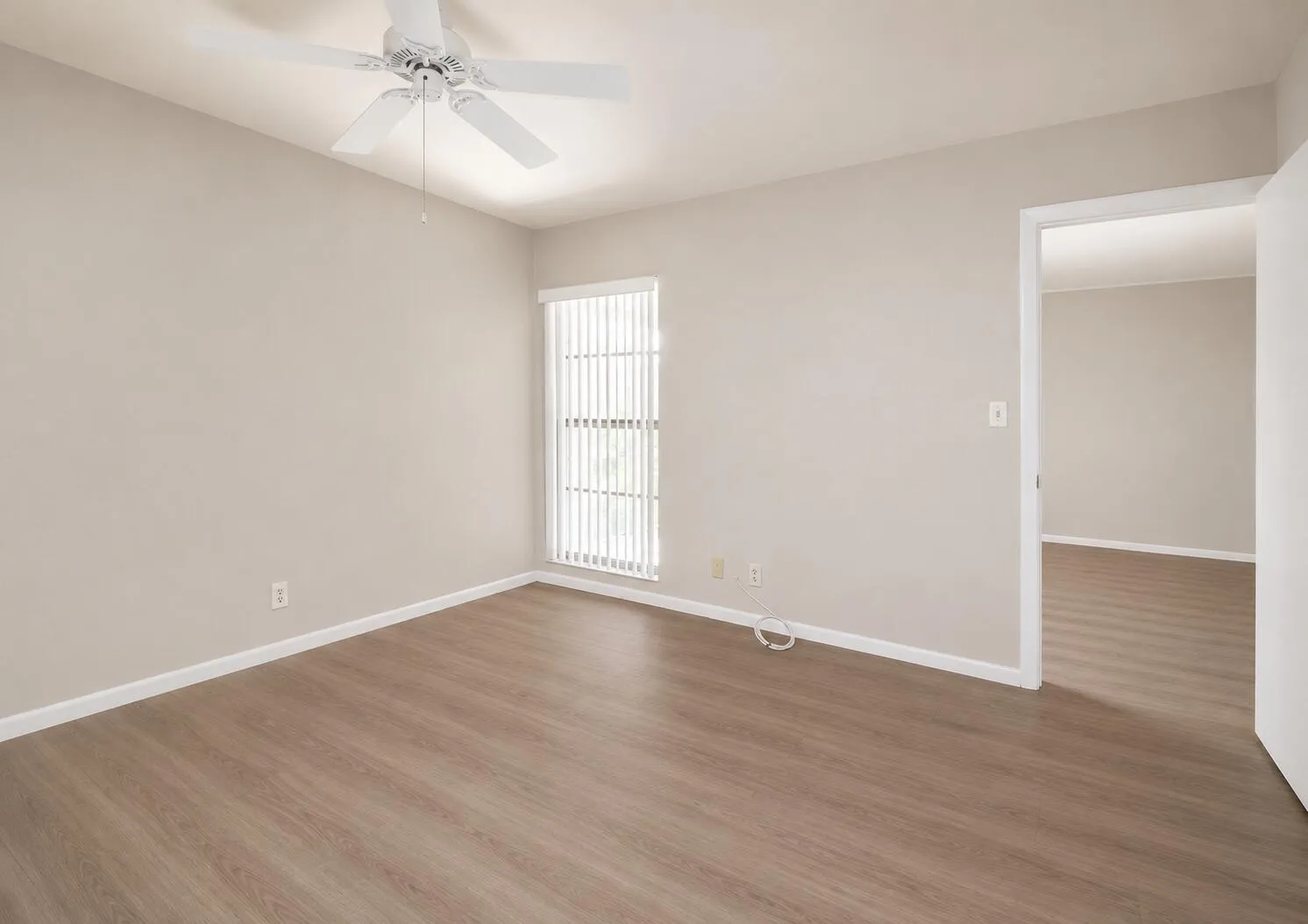 12 Bedroom Entry