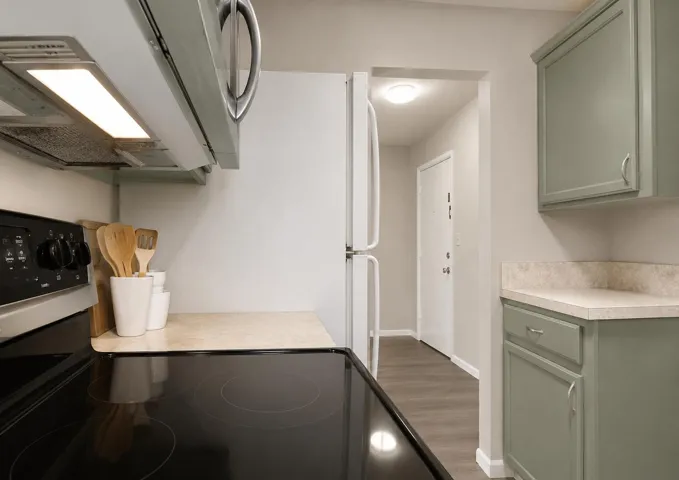 11 Kitchen exit to Dining