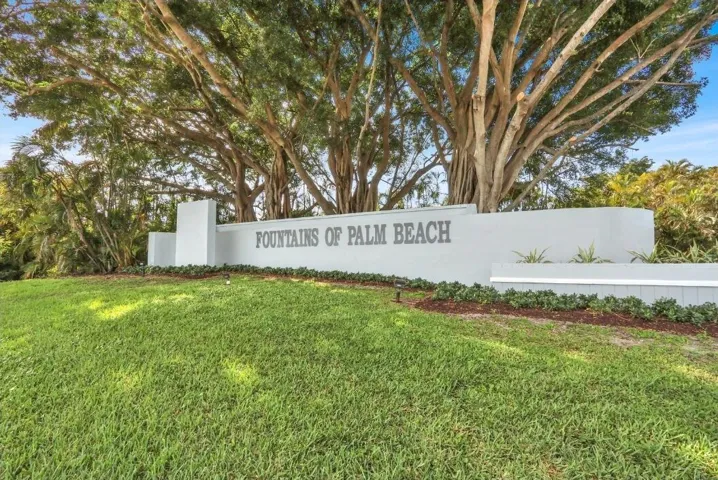Fountains Of Palm Beach