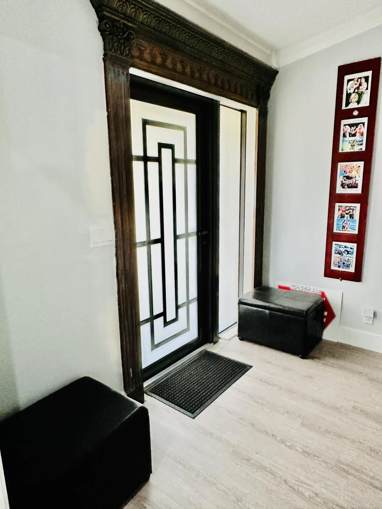 6995 entrance2