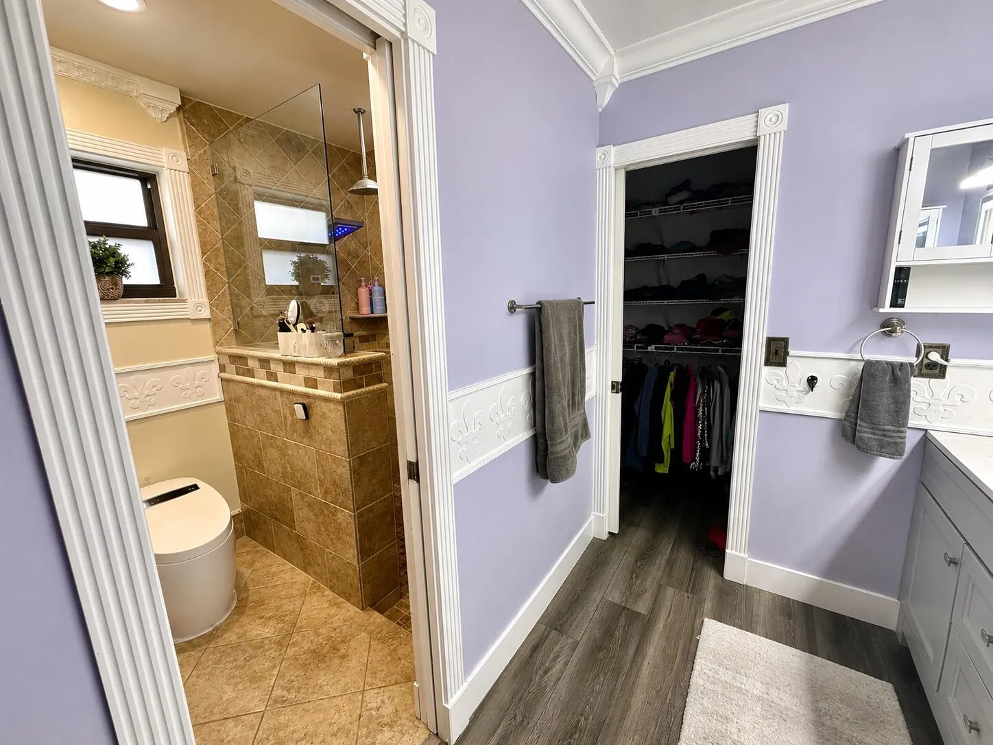 6995 Main Bathroom10
