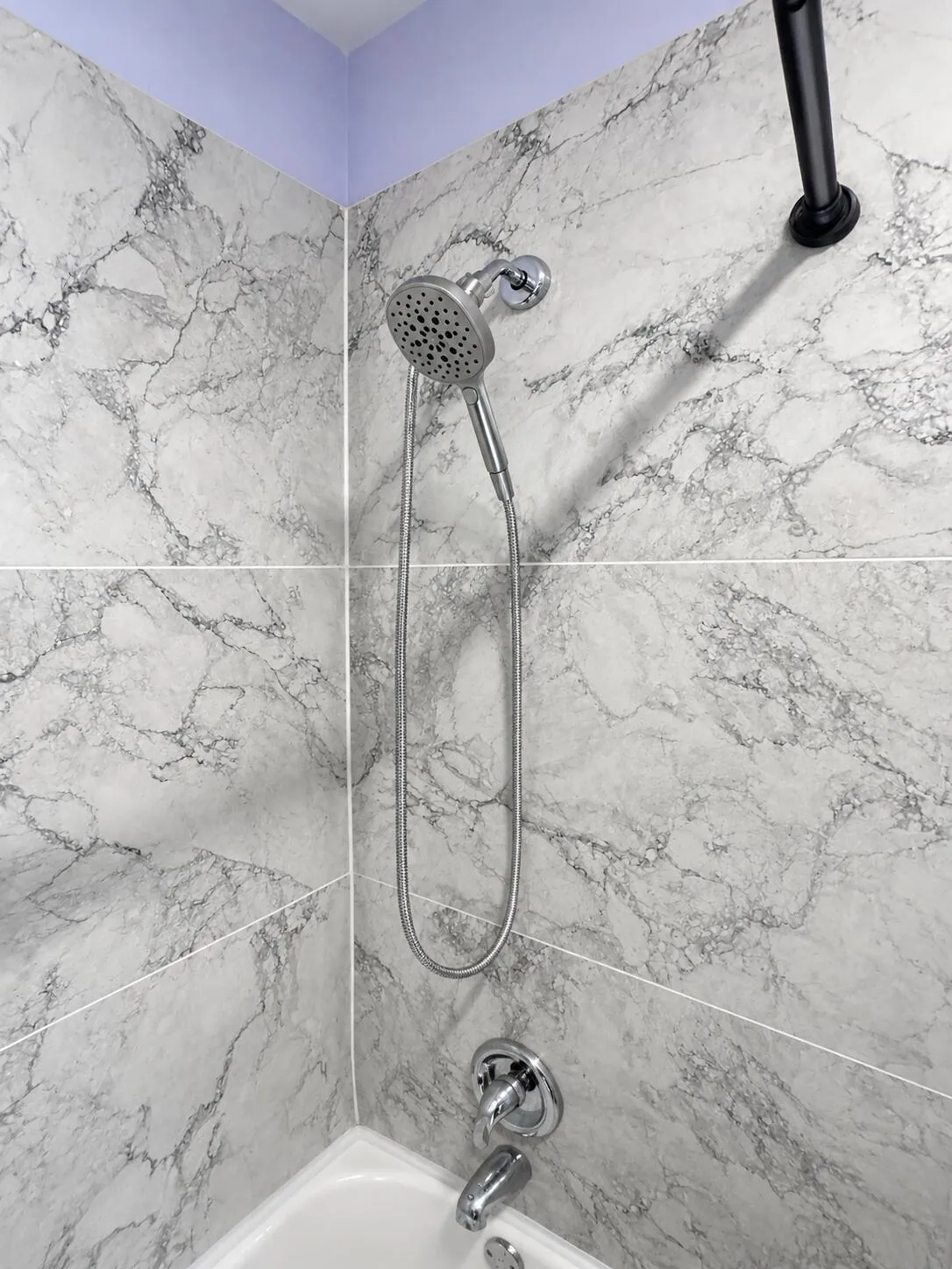 6995 Guest Bathroom : :11