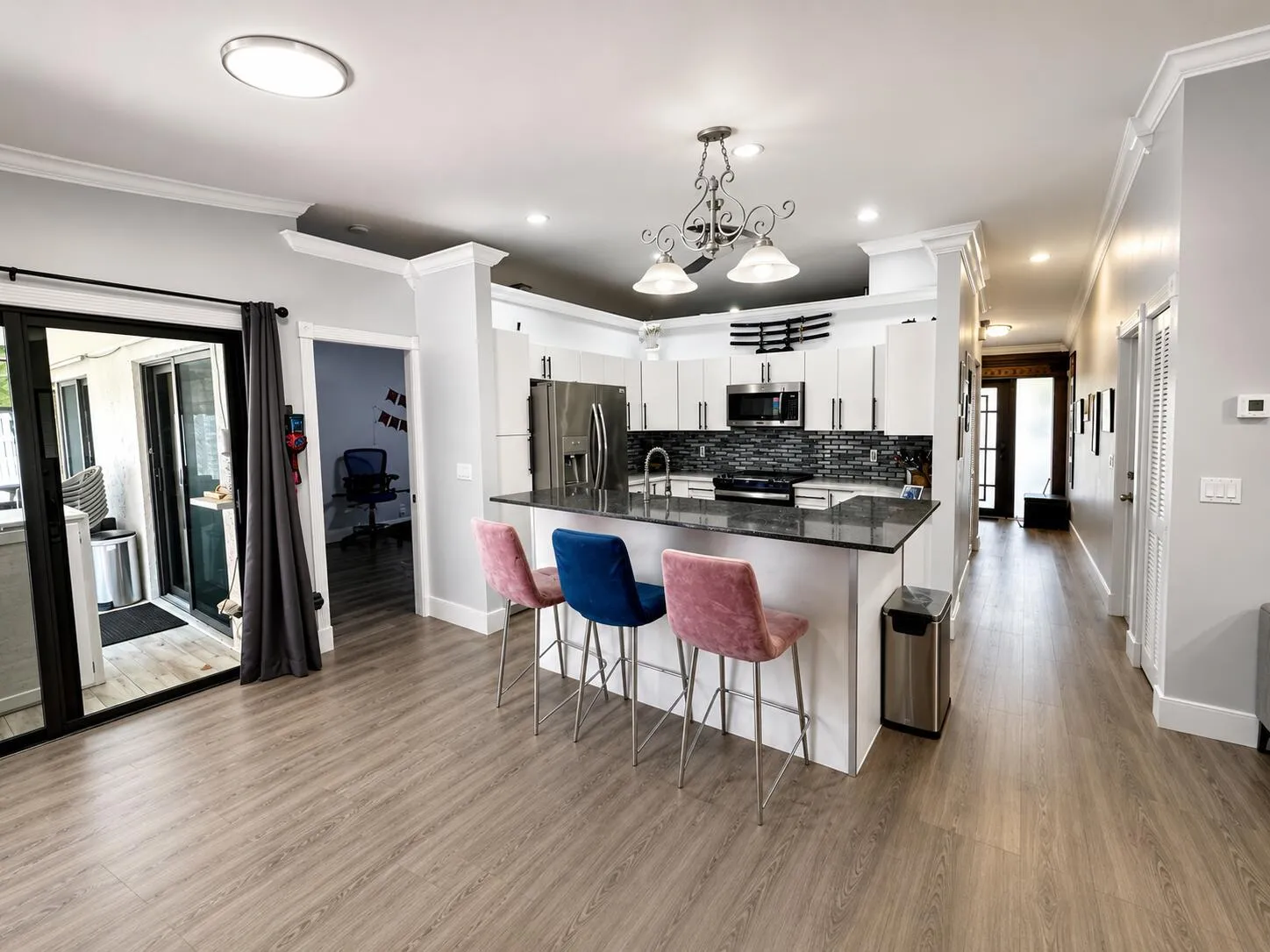 6995 Dining area1