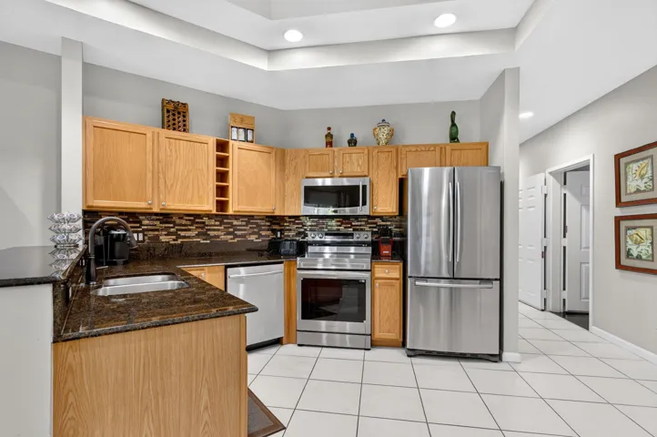 Unit A Kitchen w/Granite Countertops