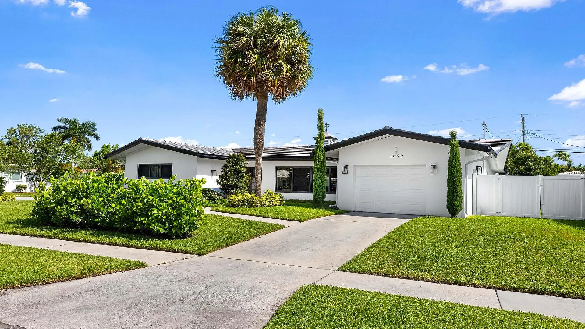 1099 SW 12th St (2)