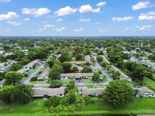 24 Aerial 01