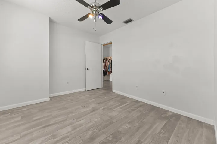 12 Bedroom 02