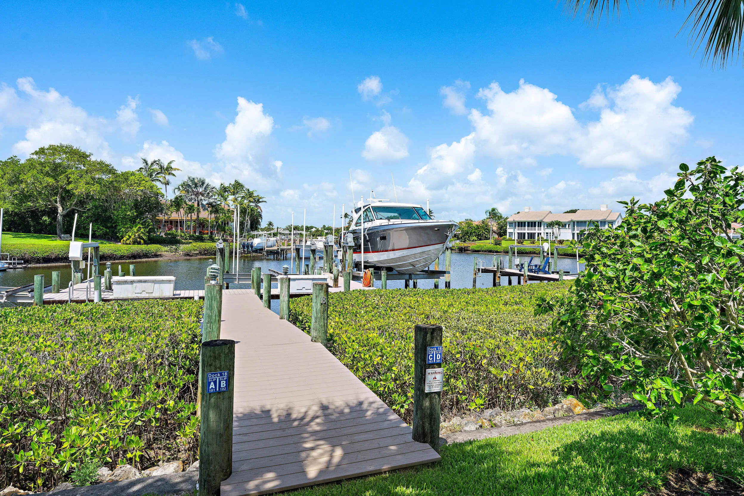 Dock