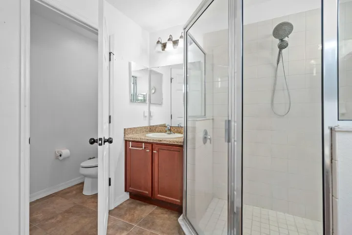 23-web-or-mls-4156 Key Colony Pl-23