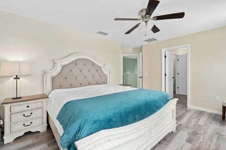 20-web-or-mls-4156 Key Colony Pl-21