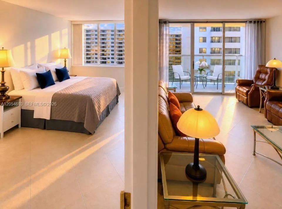 TRANSITION FROM PRINCIPLE BEDROOM TO LIVING AREAS