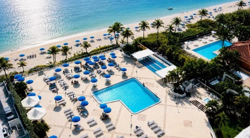 COASTAL LIVING AT ITS BEST