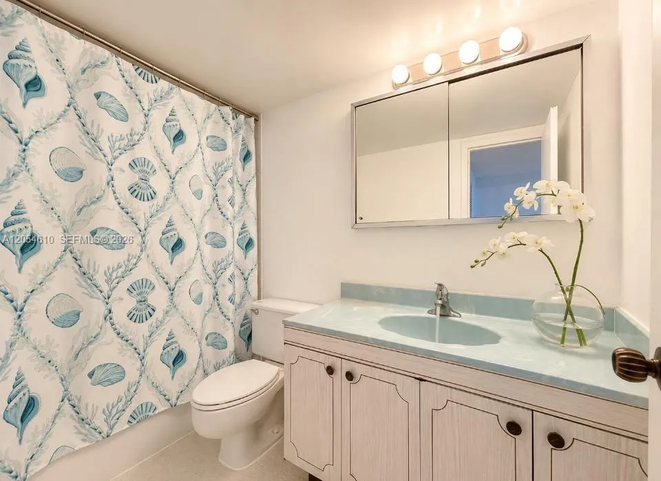 PRINCIPLE BATHROOM SUITE