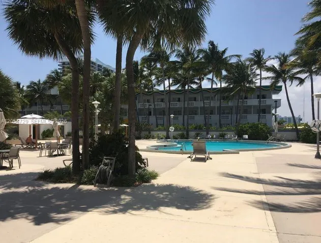 1865 79 ST CAUSEWAY NORTH BAY VILLAGE FL 33141