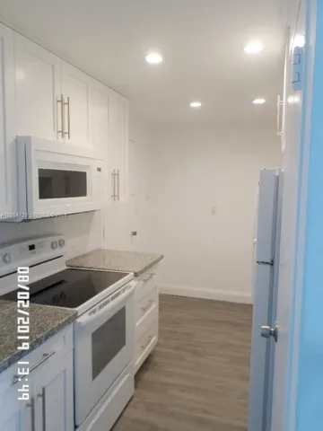 1865 79 ST CAUSEWAY # 6J NORTH BAY