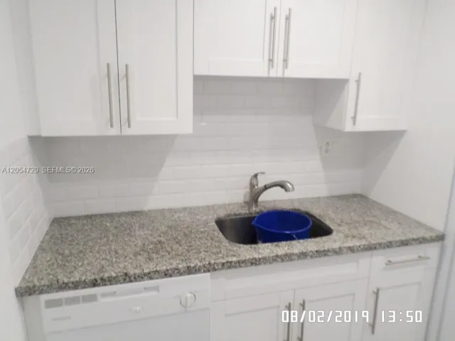 1865 79 ST CAUSEWAY # 6J NORTH BAY